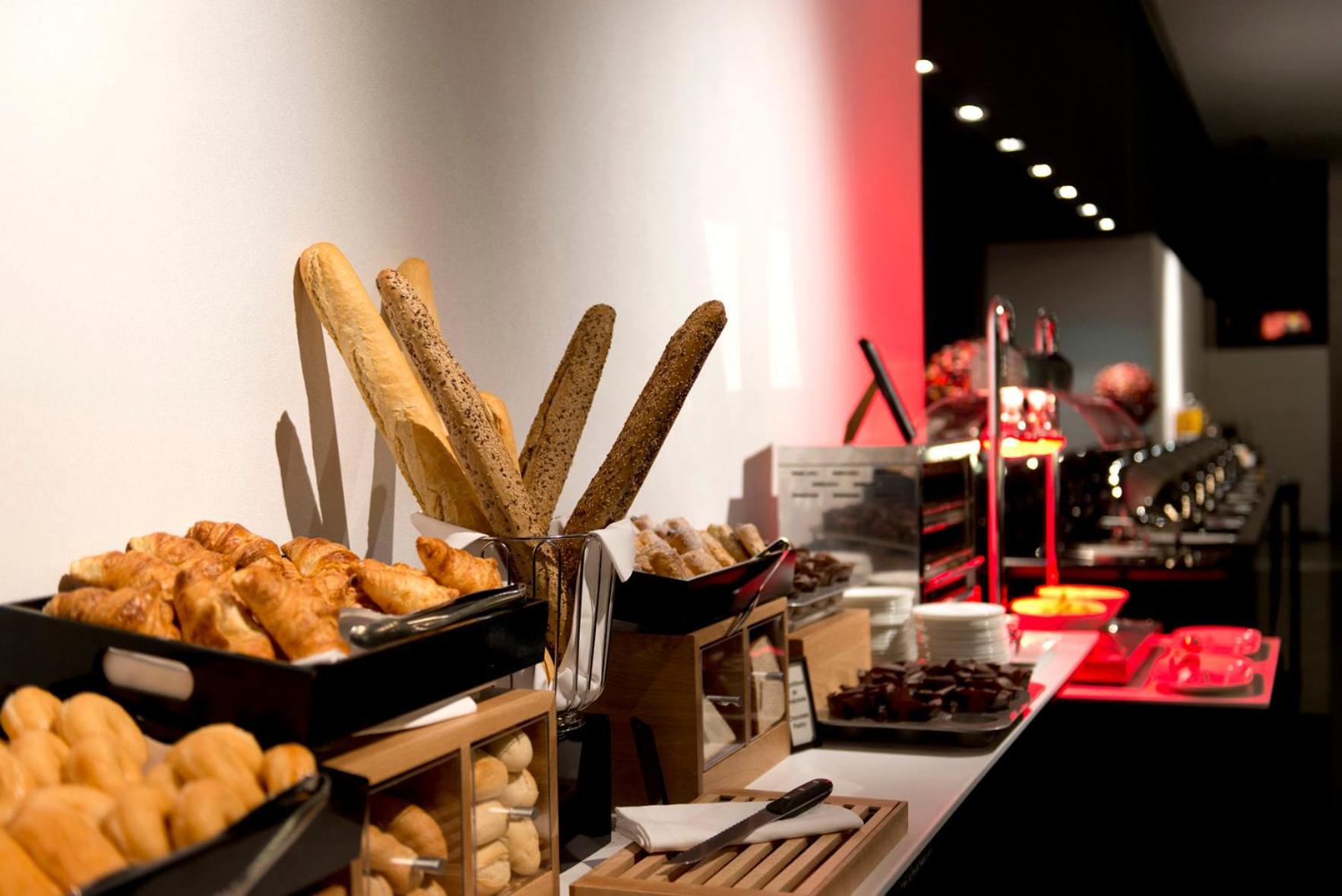 Hilton Madrid Airport Ξενοδοχείο Εξωτερικό φωτογραφία