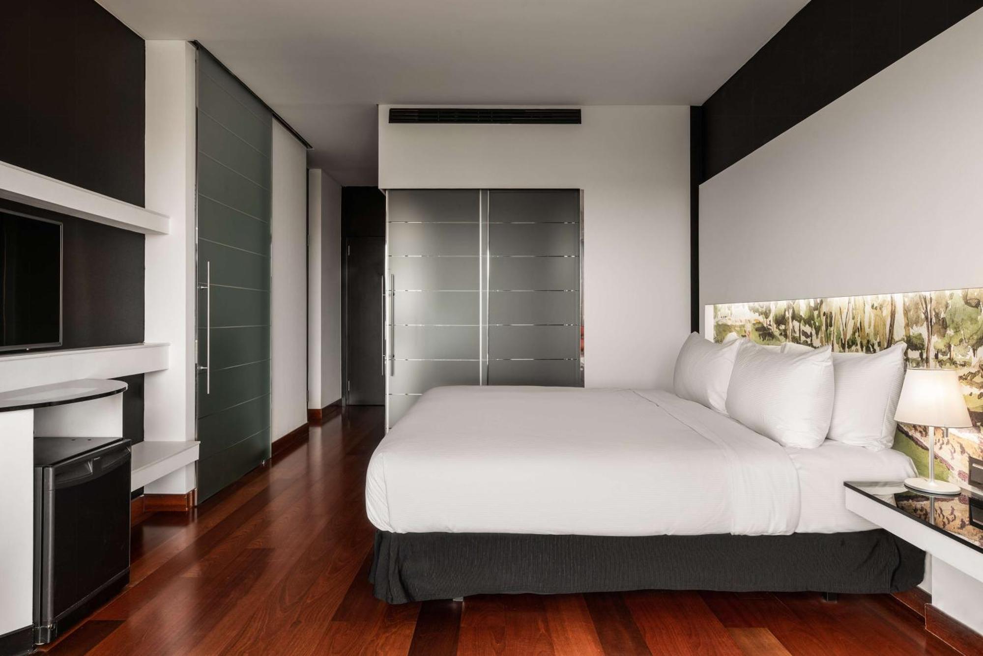 Hilton Madrid Airport Ξενοδοχείο Εξωτερικό φωτογραφία